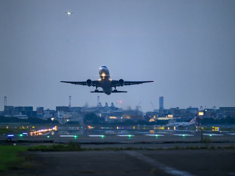 How Seat Availability Affects Prices