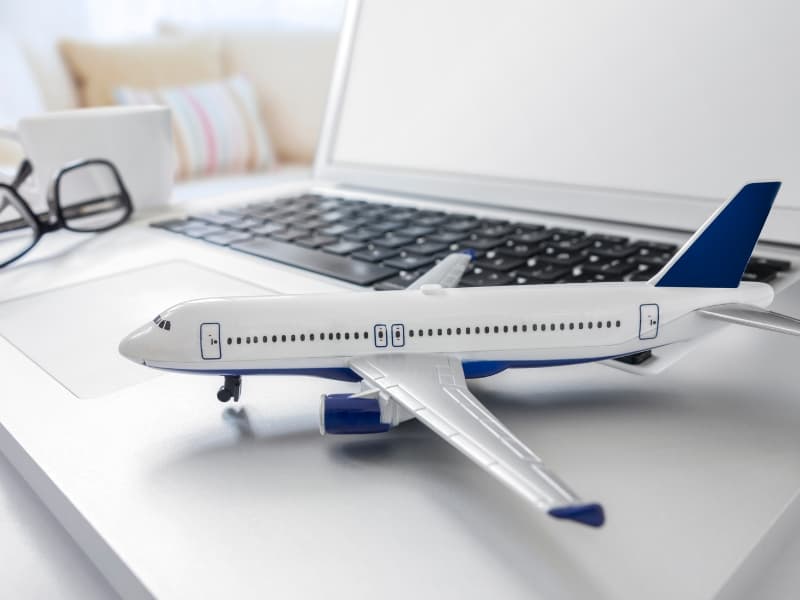 Student Discounts and Extra Baggage Benefits